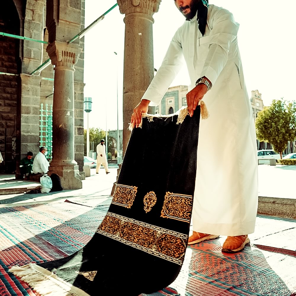 Astar Al Kaaba Prayer Mat - Image 2